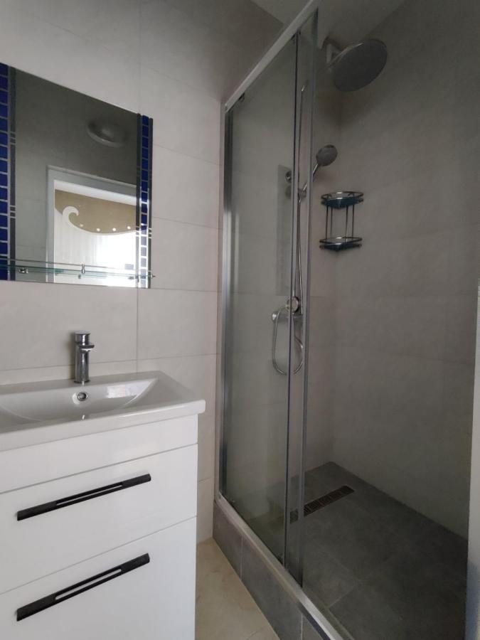 Kiki'S Villa Codru Екстериор снимка