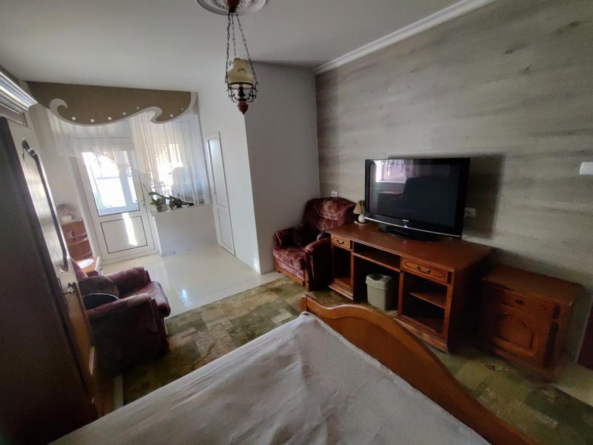 Kiki'S Villa Codru Екстериор снимка